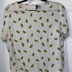 H&M long crop pineapple shirt